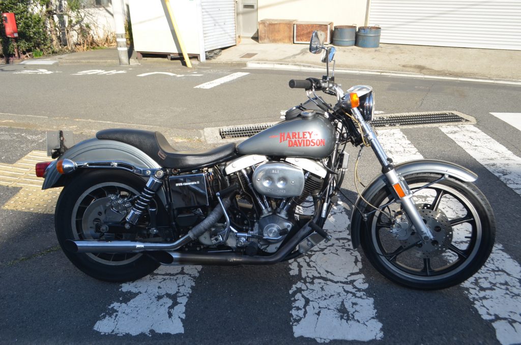 FXS1200 ローライダーショベルヘッド新車出荷時タイヤ