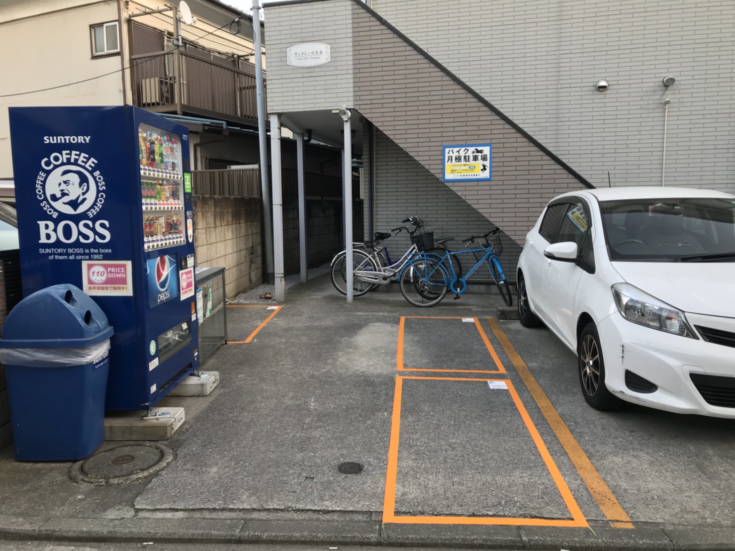 月極駐車場 サンクレール生麦の写真1